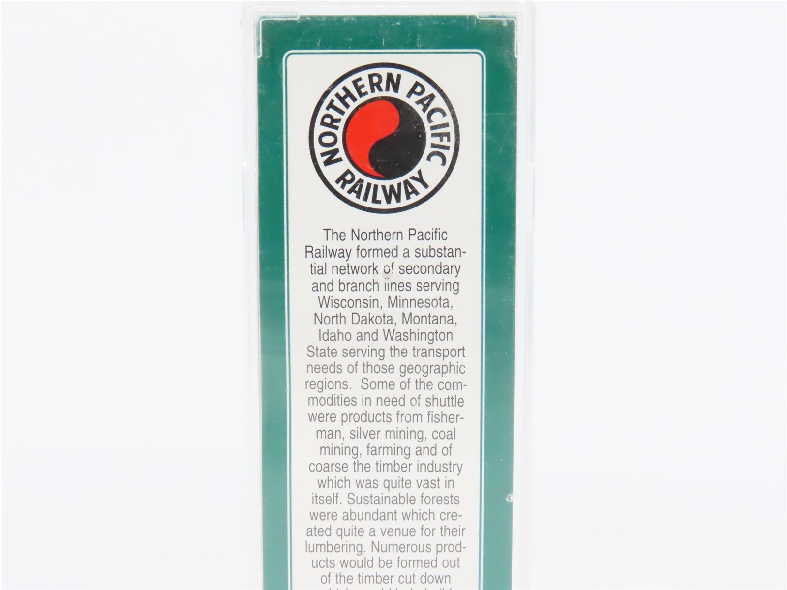 N Scale Micro-Trains NSCMTL10-48 NP Northern Pacific 57' Idler Flat Car RTR