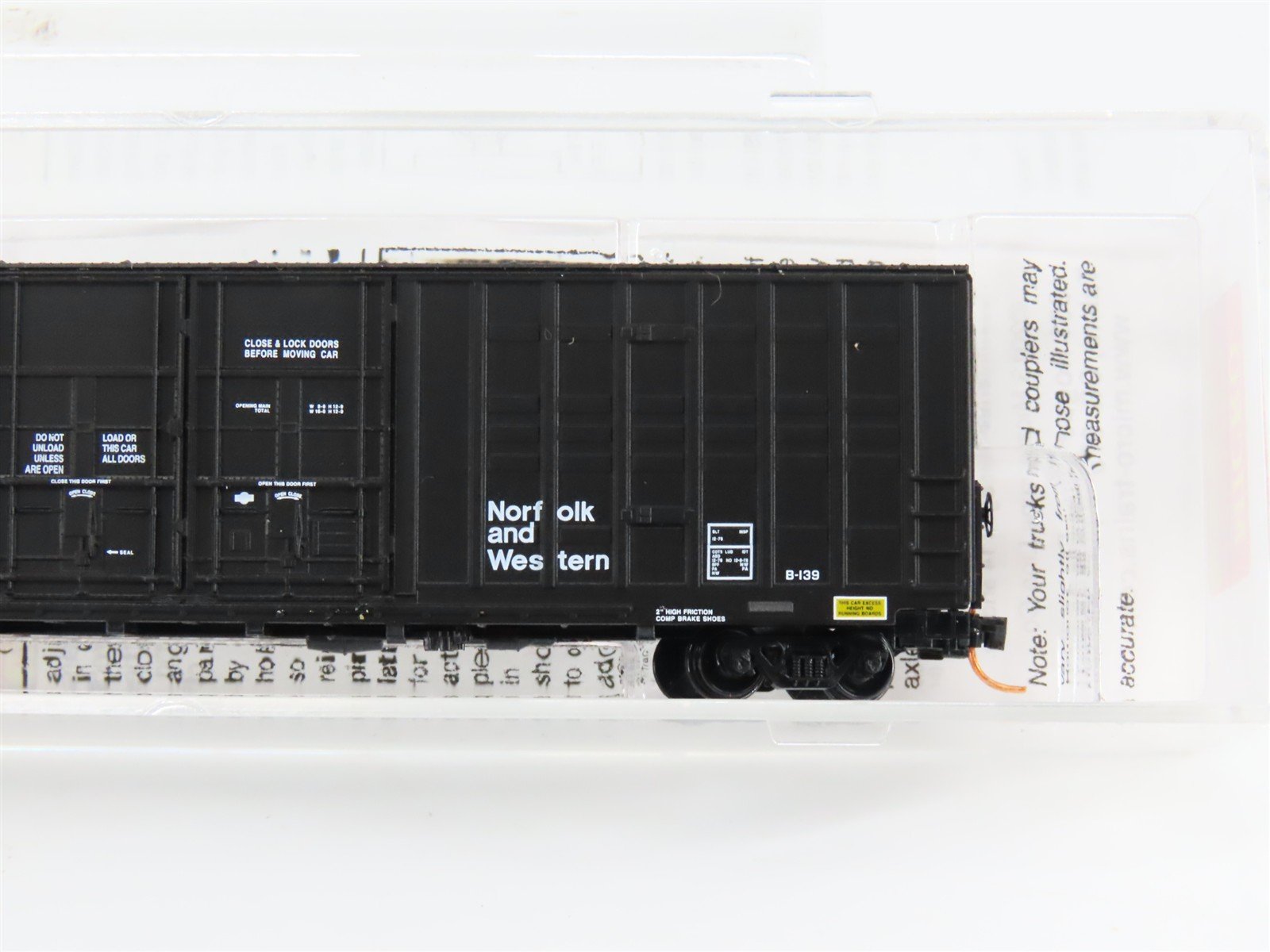 N Scale Micro-Trains 10300070 NW Norfolk & Western 60' Box Car 604531 RTR