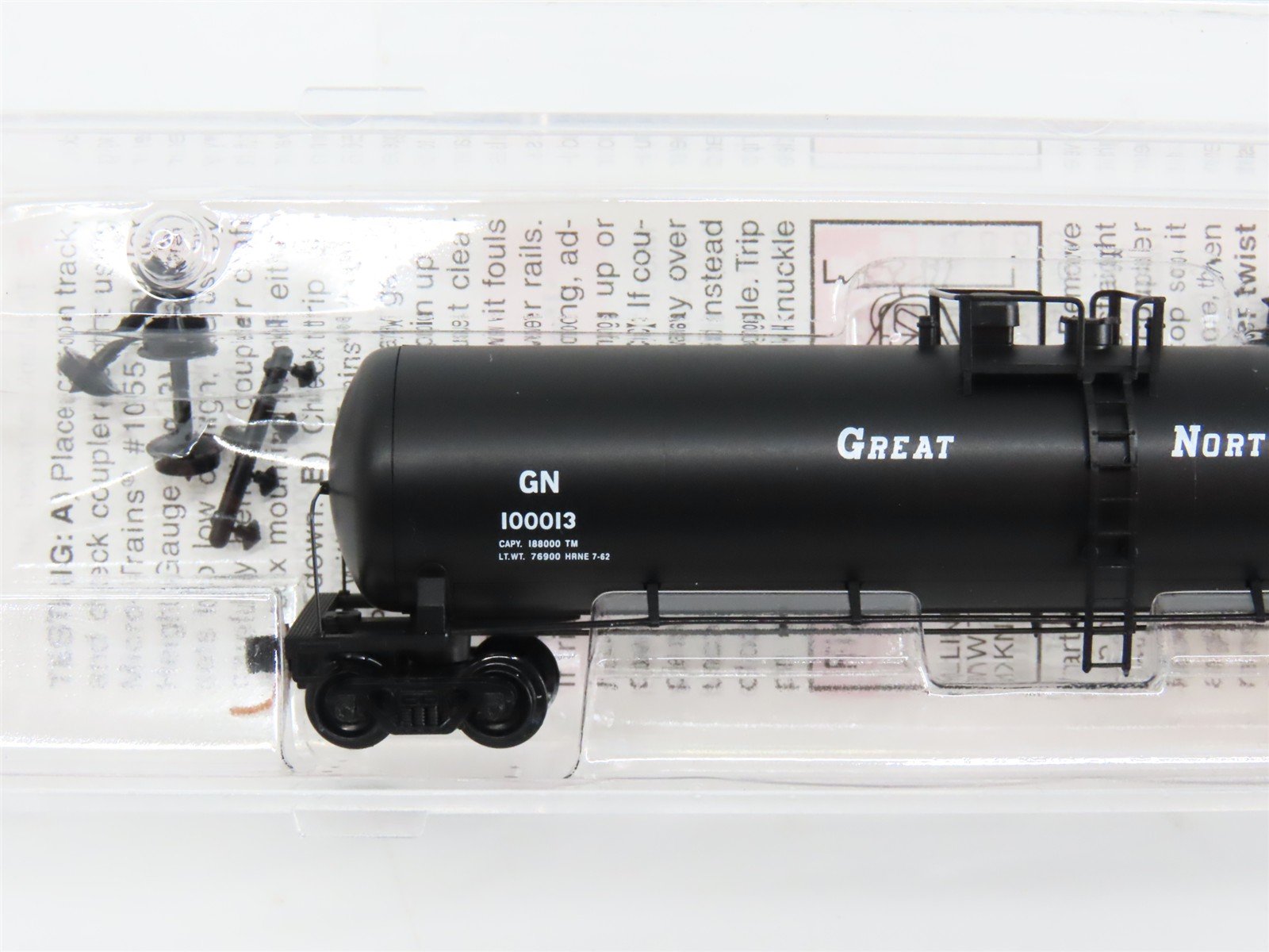 N Scale Micro-Trains 110050 GN Great Northern 56' General Service Tank Car RTR