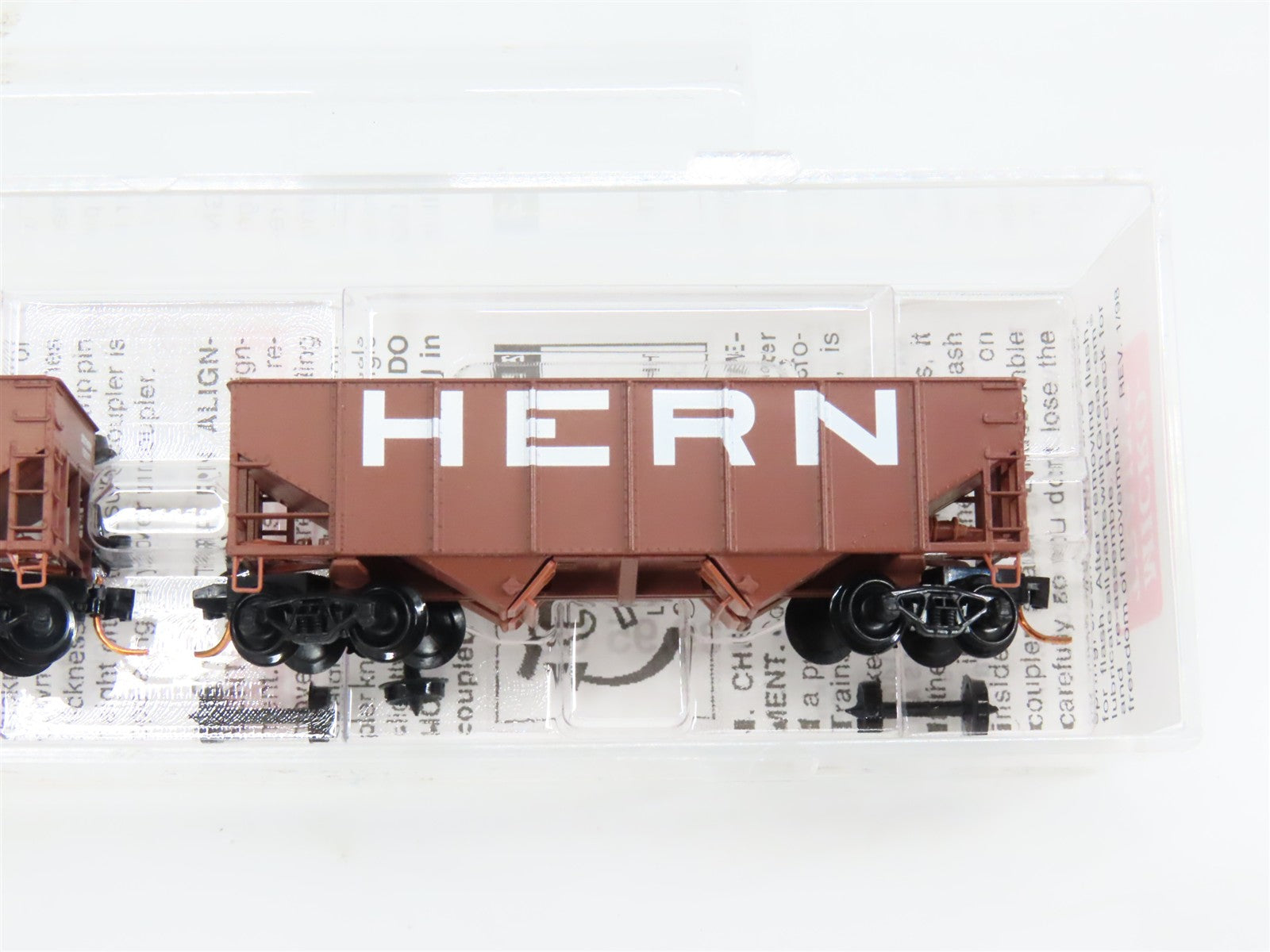 N Scale Micro-Trains 05600370 SOU Southern 2-Bay Hopper 102077 RTR