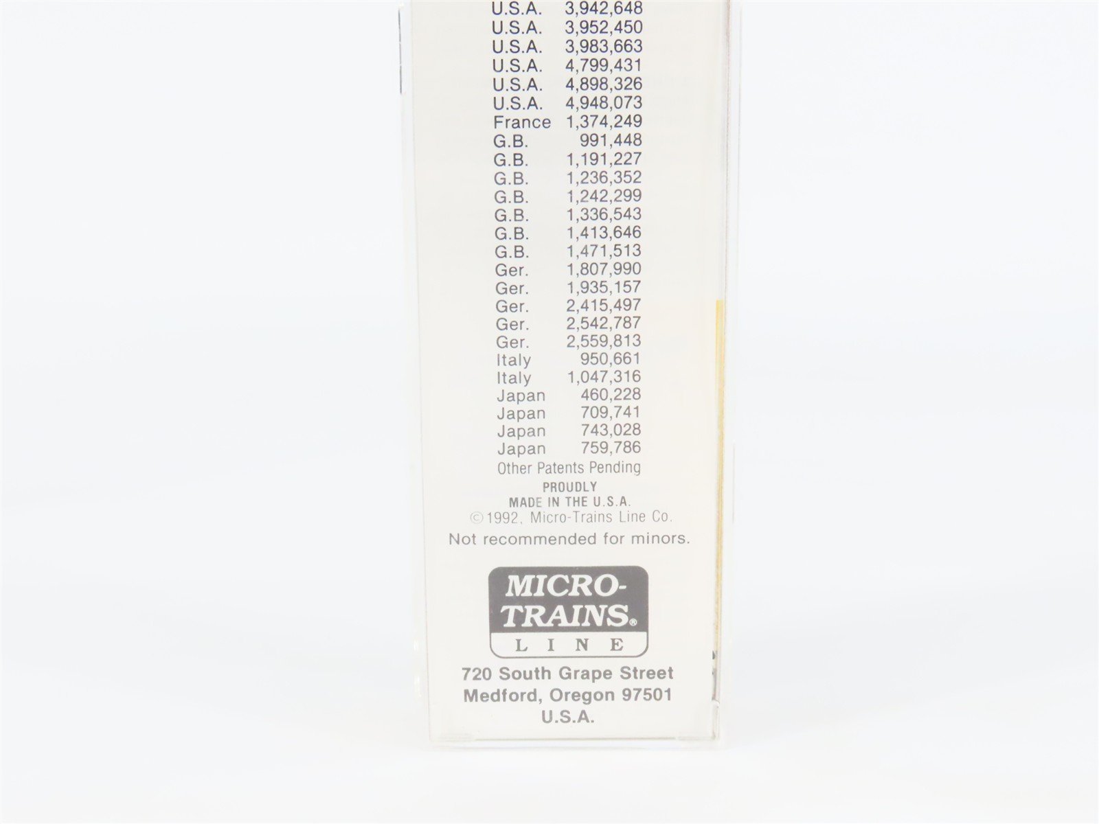 N Scale Micro-Trains 72223 TTAX Trailer Train 89' Flat Car w/ 40' Container RTR