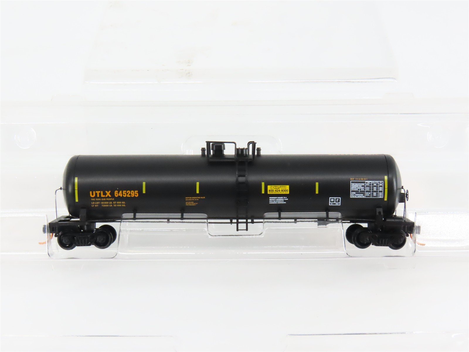 N Scale Micro-Trains UTLX Union Tank Car Tank Car 645295 RTR