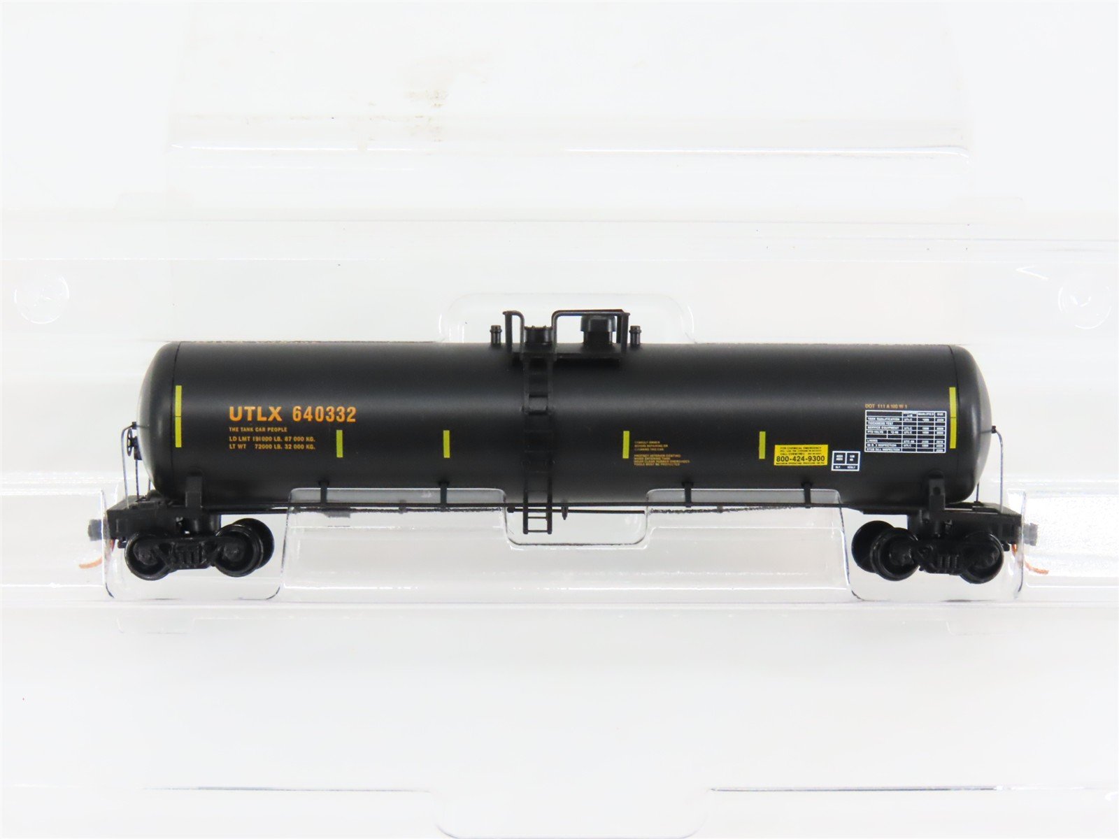 N Scale Micro-Trains UTLX Union Tank Car Tank Car 640332 RTR