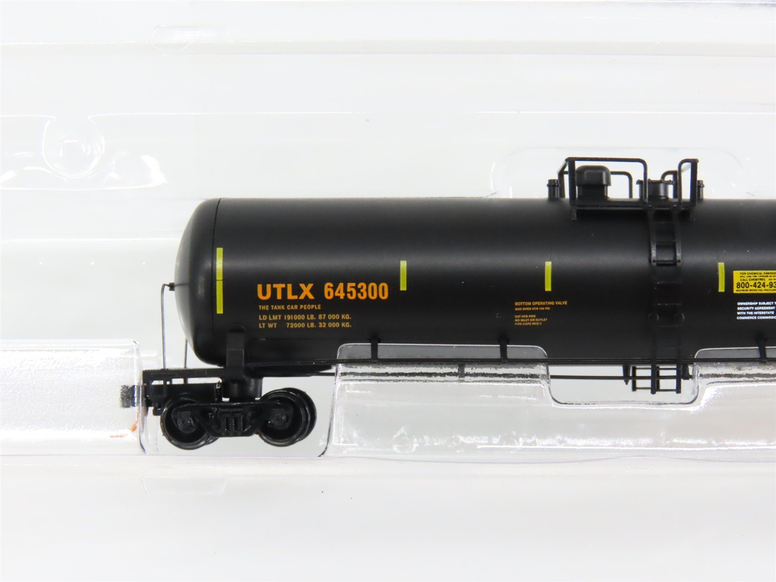 N Scale Micro-Trains UTLX Union Tank Car Tank Car 645300 RTR