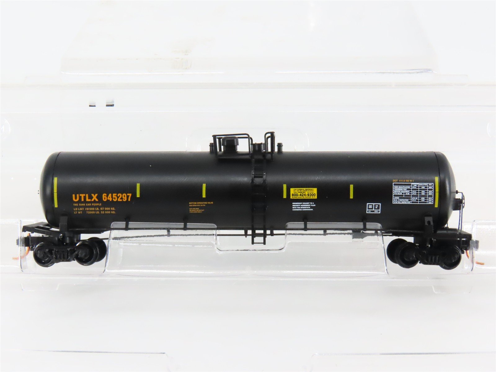 N Scale Micro-Trains UTLX Union Tank Car Tank Car 645297 RTR