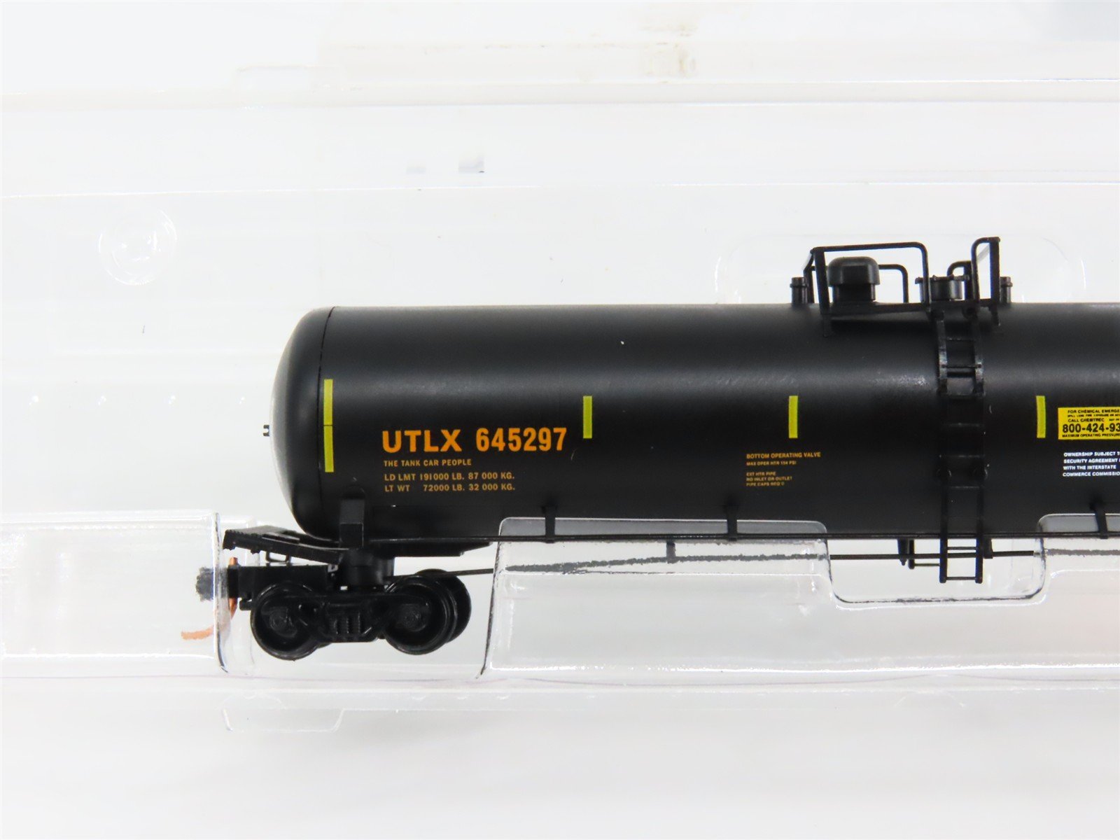 N Scale Micro-Trains UTLX Union Tank Car Tank Car 645297 RTR