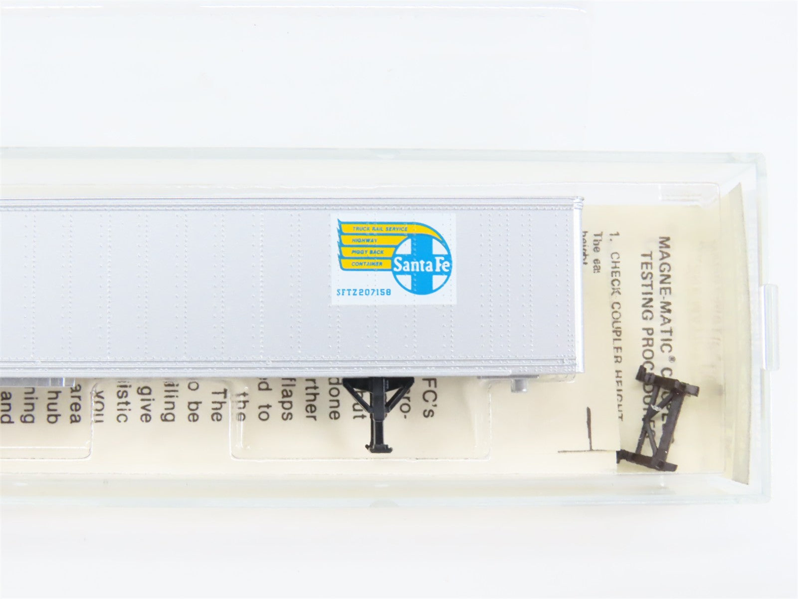 N Scale Micro-Trains 67010 ATSF Santa Fe 45' 45' Van Trailer 207158 RTR