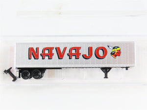 N Scale Micro-Trains 45100302 Navajo Freight Lines 45' 45' Van Trailer 1070 RTR