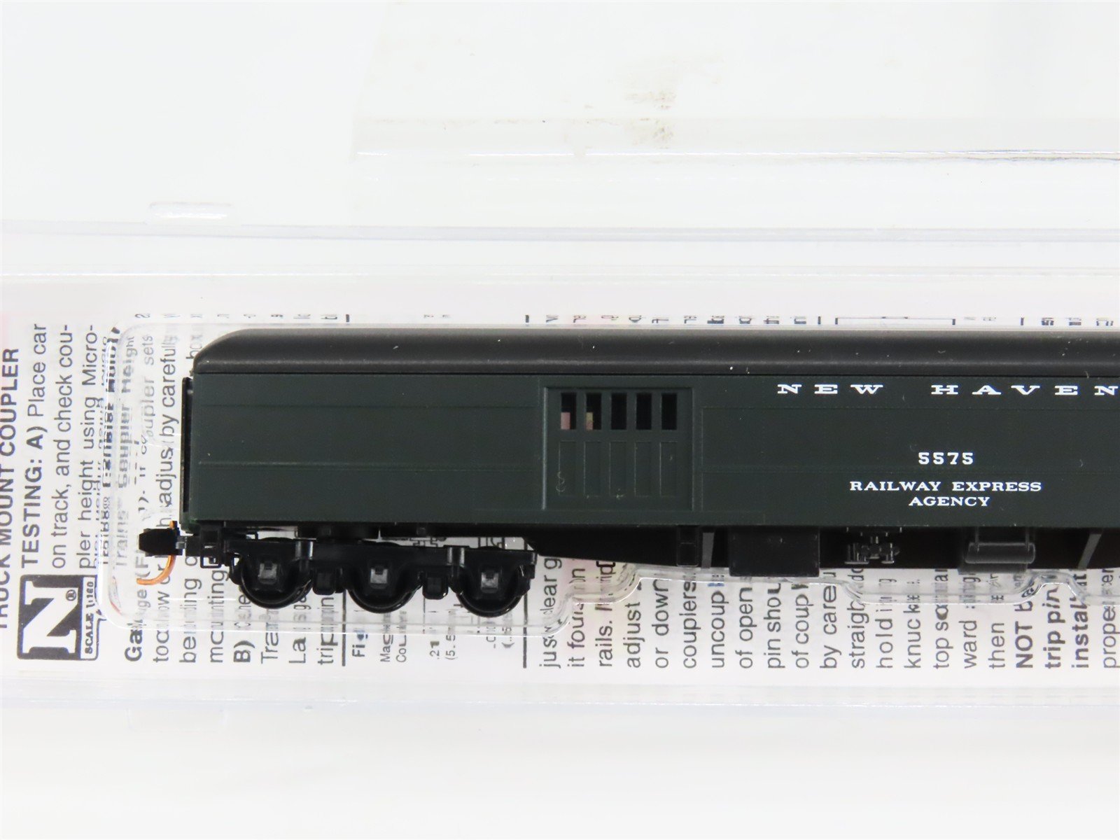 N Scale Micro-Trains 14700100 NH New Haven 70' Heavyweight Baggage 5575 RTR