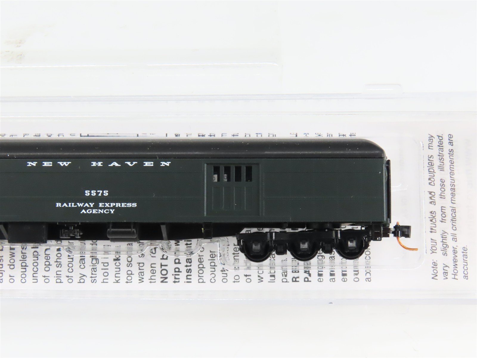 N Scale Micro-Trains 14700100 NH New Haven 70' Heavyweight Baggage 5575 RTR