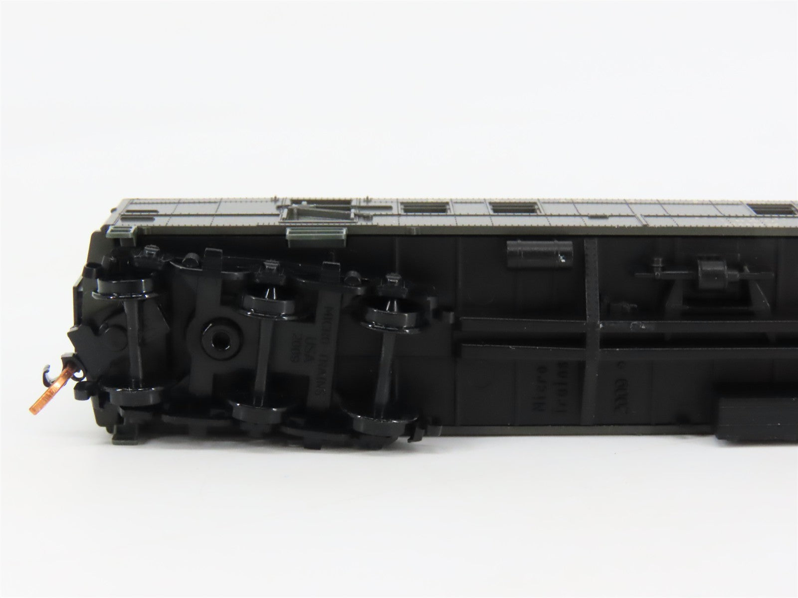 N Scale Micro-Trains 14000030 Burlington Railway Post Office Car RTR