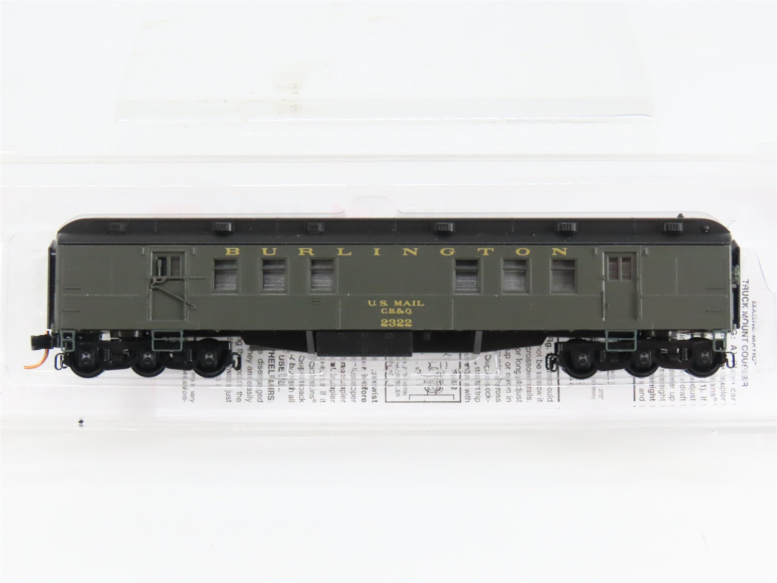 N Scale Micro-Trains 14000030 CB&Q Burlington Railway Post Office Car 2322 RTR