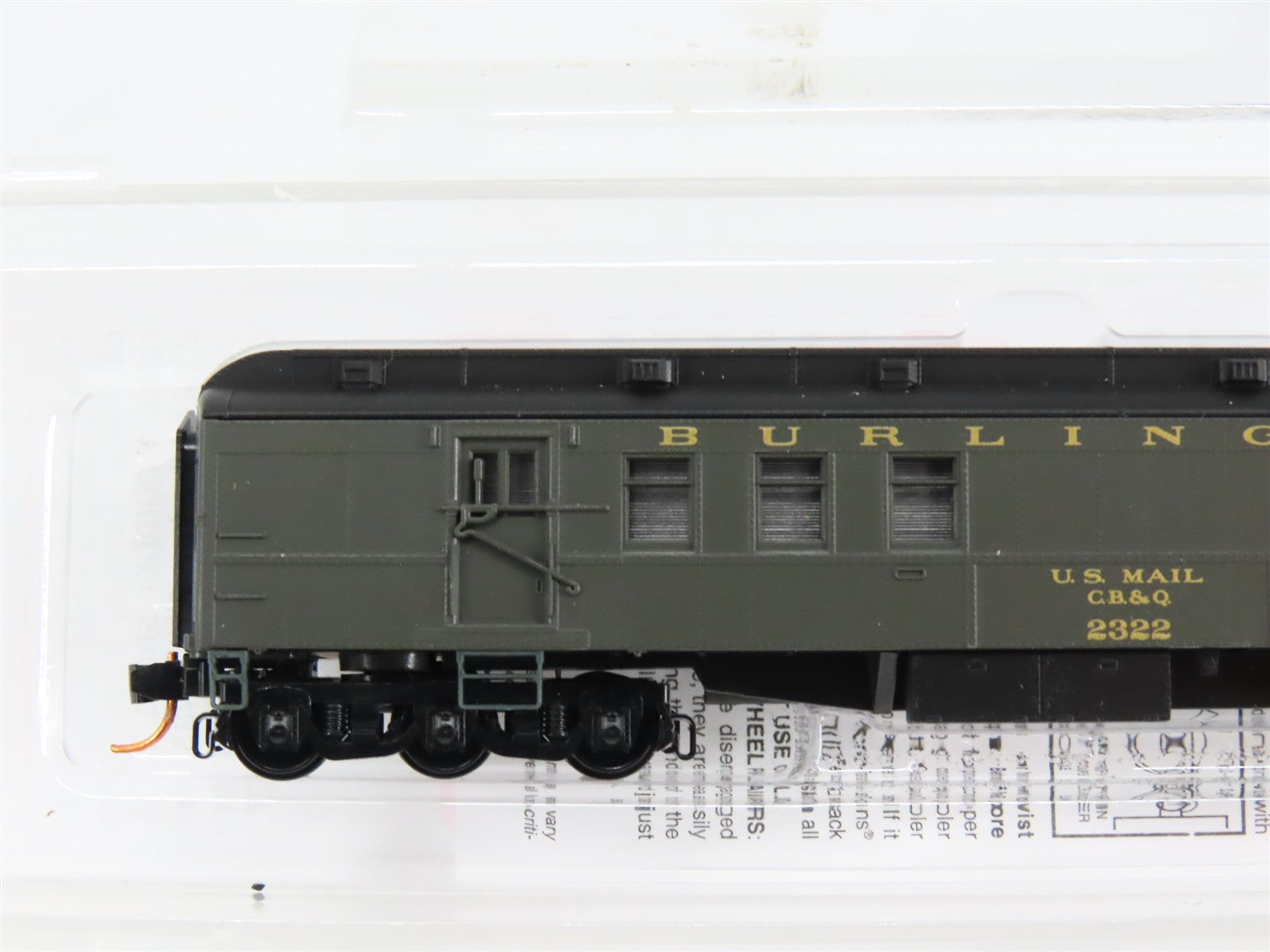 N Scale Micro-Trains 14000030 CB&Q Burlington Railway Post Office Car 2322 RTR