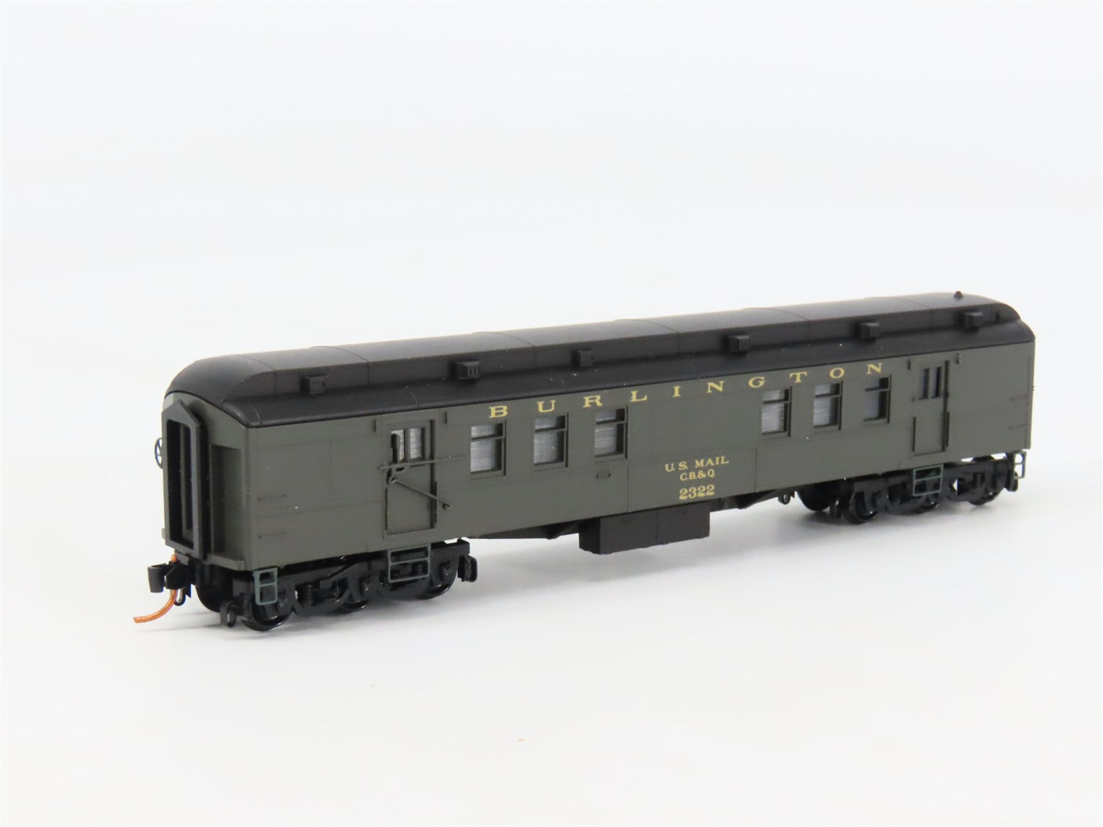 N Scale Micro-Trains 14000030 CB&Q Burlington Railway Post Office Car 2322 RTR