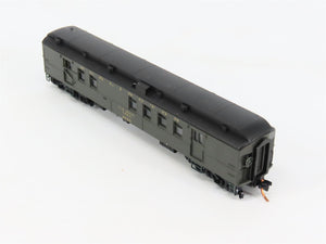 N Scale Micro-Trains 14000030 CB&Q Burlington Railway Post Office Car 2322 RTR