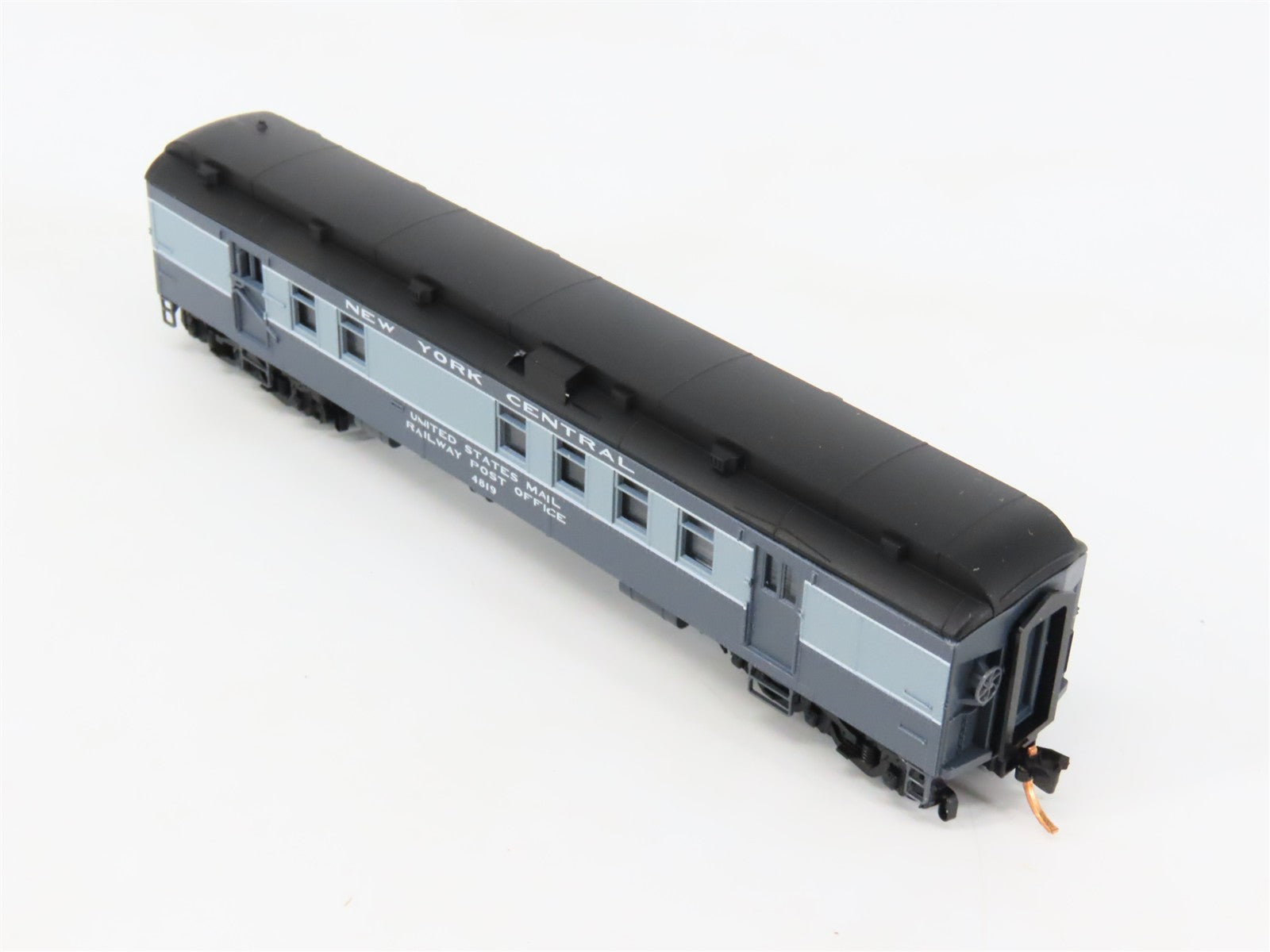 N Scale Micro-Trains 14000130 NYC New York Central Heavyweight RPO 4819 RTR