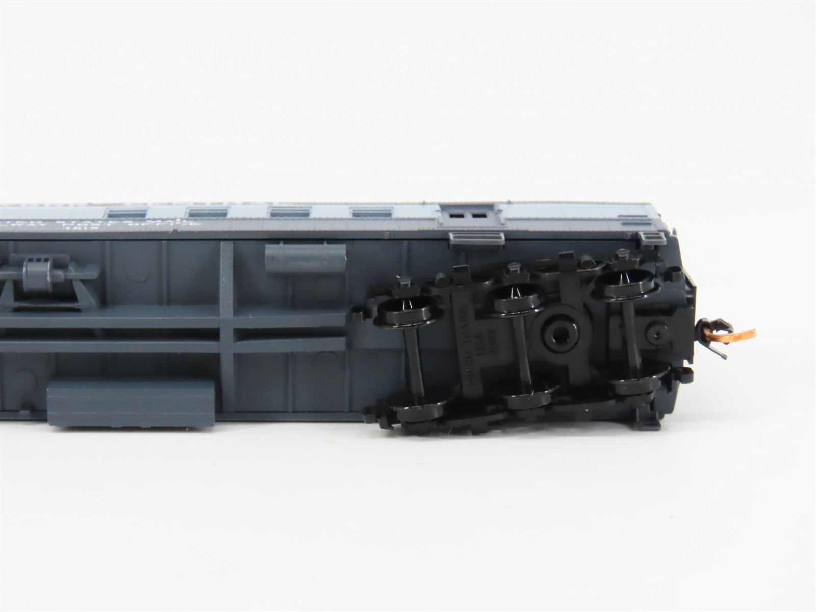 N Scale Micro-Trains 14000130 NYC New York Central Heavyweight RPO 4819 RTR