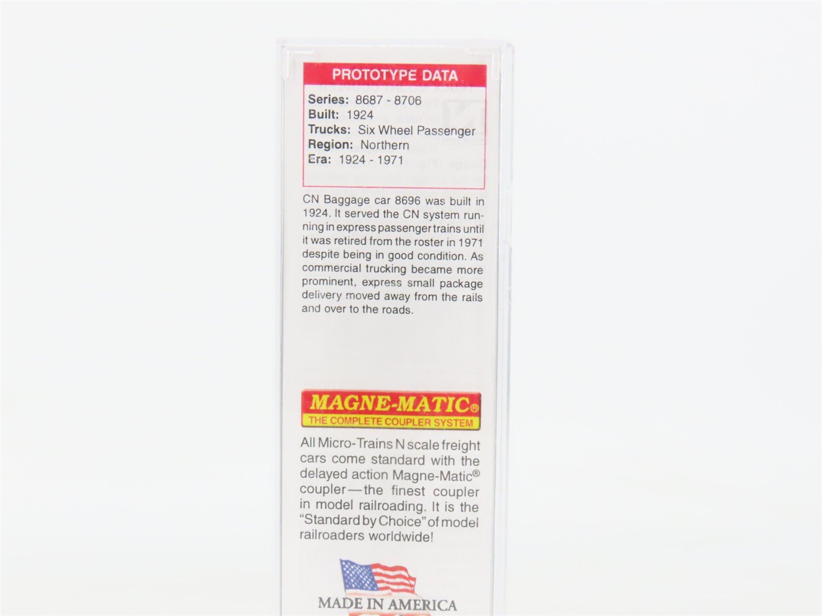 N Scale Micro-Trains 14700150 CN Canadian National 70' Baggage 8696 RTR