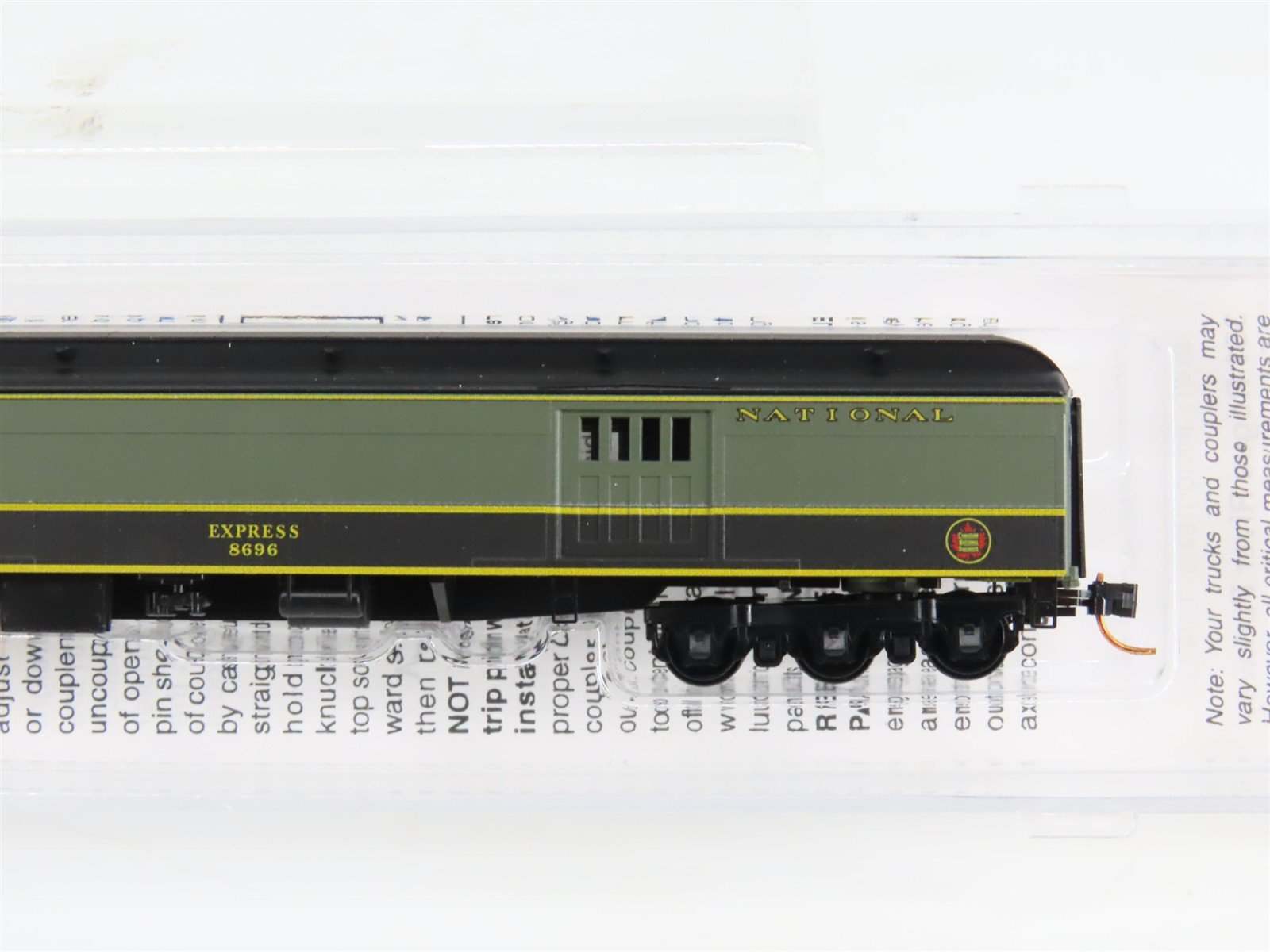 N Scale Micro-Trains 14700150 CN Canadian National 70' Heavyweight Baggage RTR