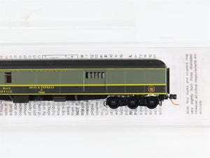 N Scale Micro-Trains 14800150 CN Canadian National 70' Baggage 7806 RTR
