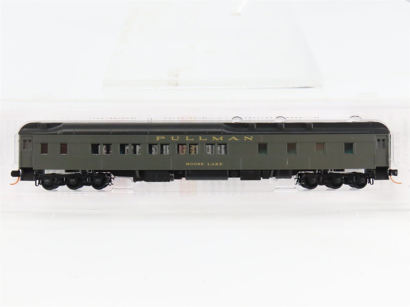 N Scale Micro-Trains 14100040 ATSF Santa Fe Pullman Heavyweight Sleeper RTR