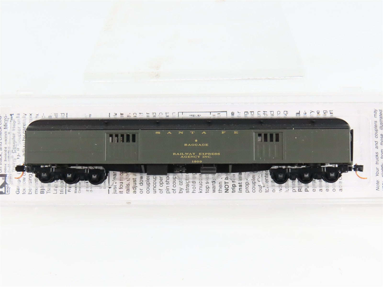 N Scale Micro-Trains 14700040 ATSF Santa Fe Express Baggage Car 1809 RTR