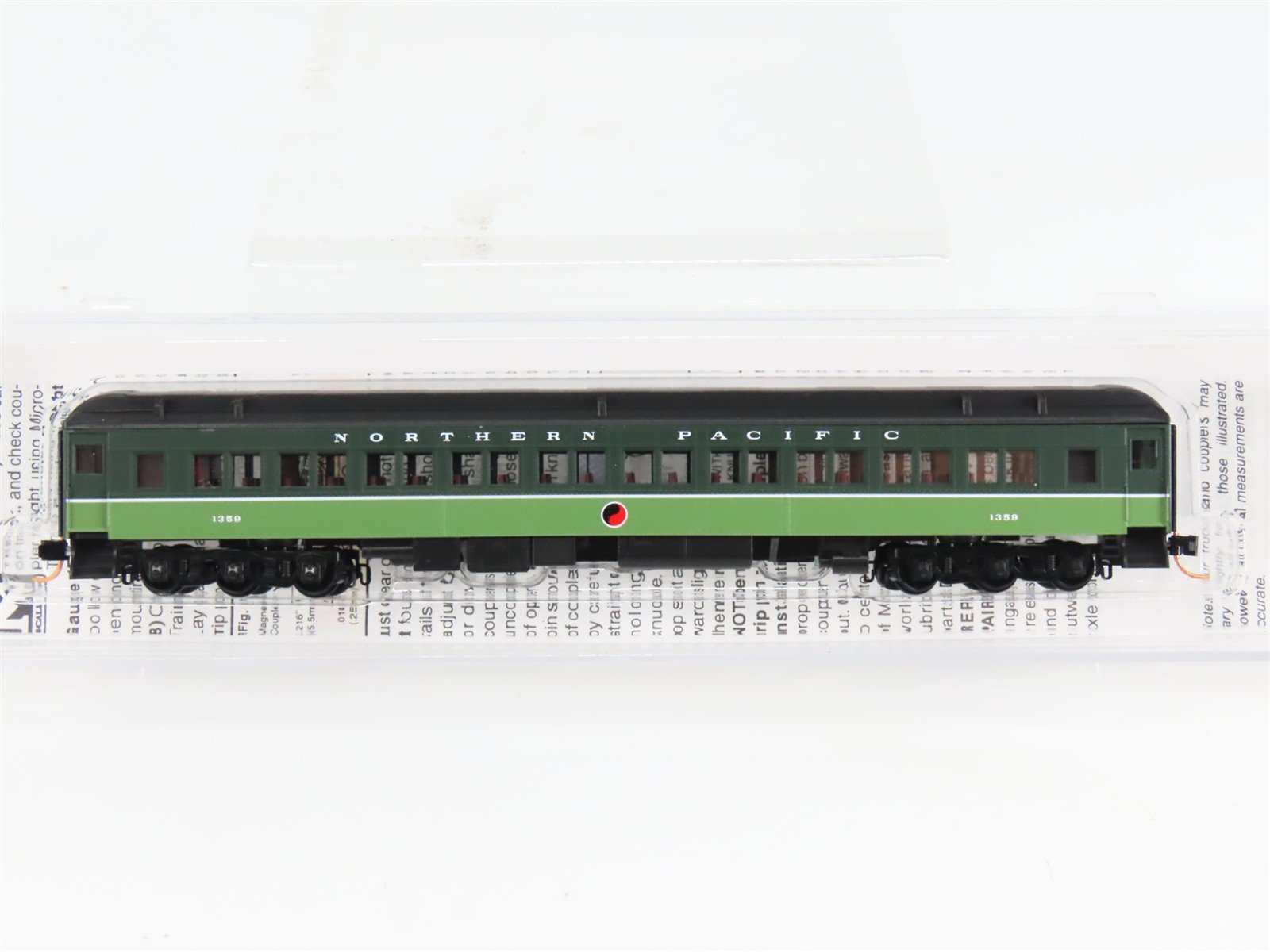 N Scale Micro-Trains 14500320 NP Northern Pacific 78' Coach 1359 RTR