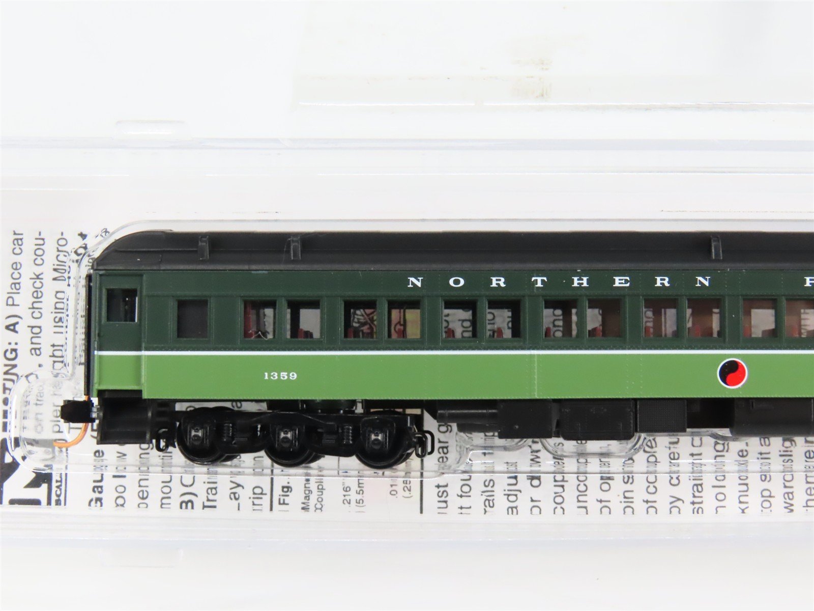 N Scale Micro-Trains 14500320 NP Northern Pacific 78' Coach 1359 RTR