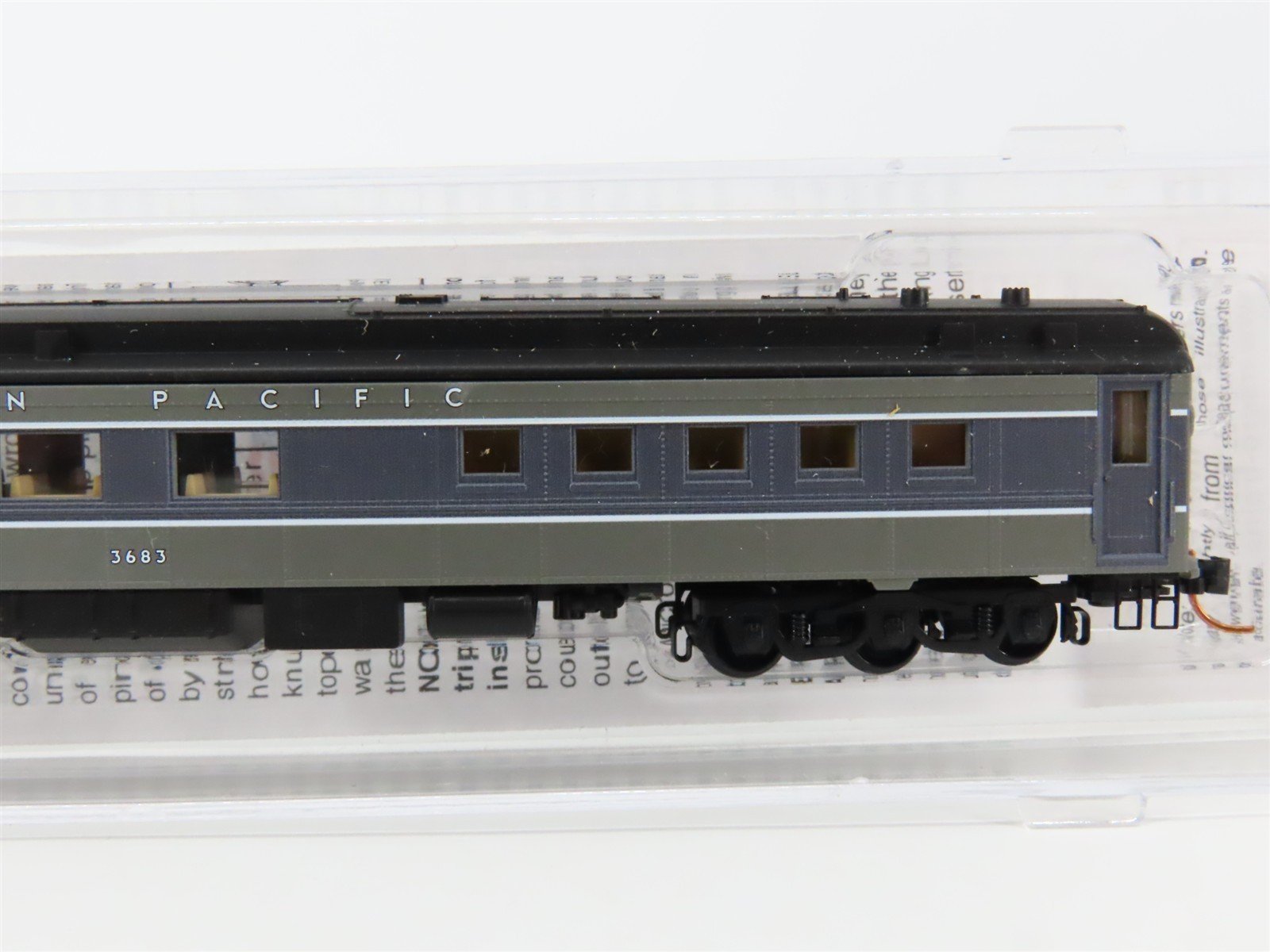 N Scale Micro-Trains 14600190 UP Union Pacific 80' Heavyweight Diner Car RTR