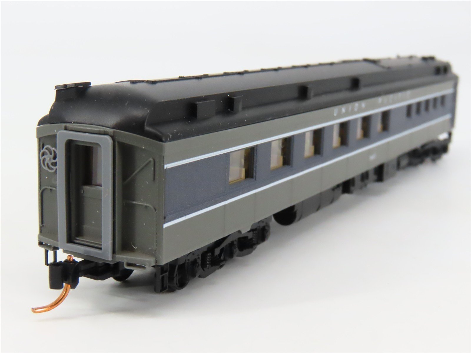 N Scale Micro-Trains 14600190 UP Union Pacific 80' Heavyweight Diner Car RTR
