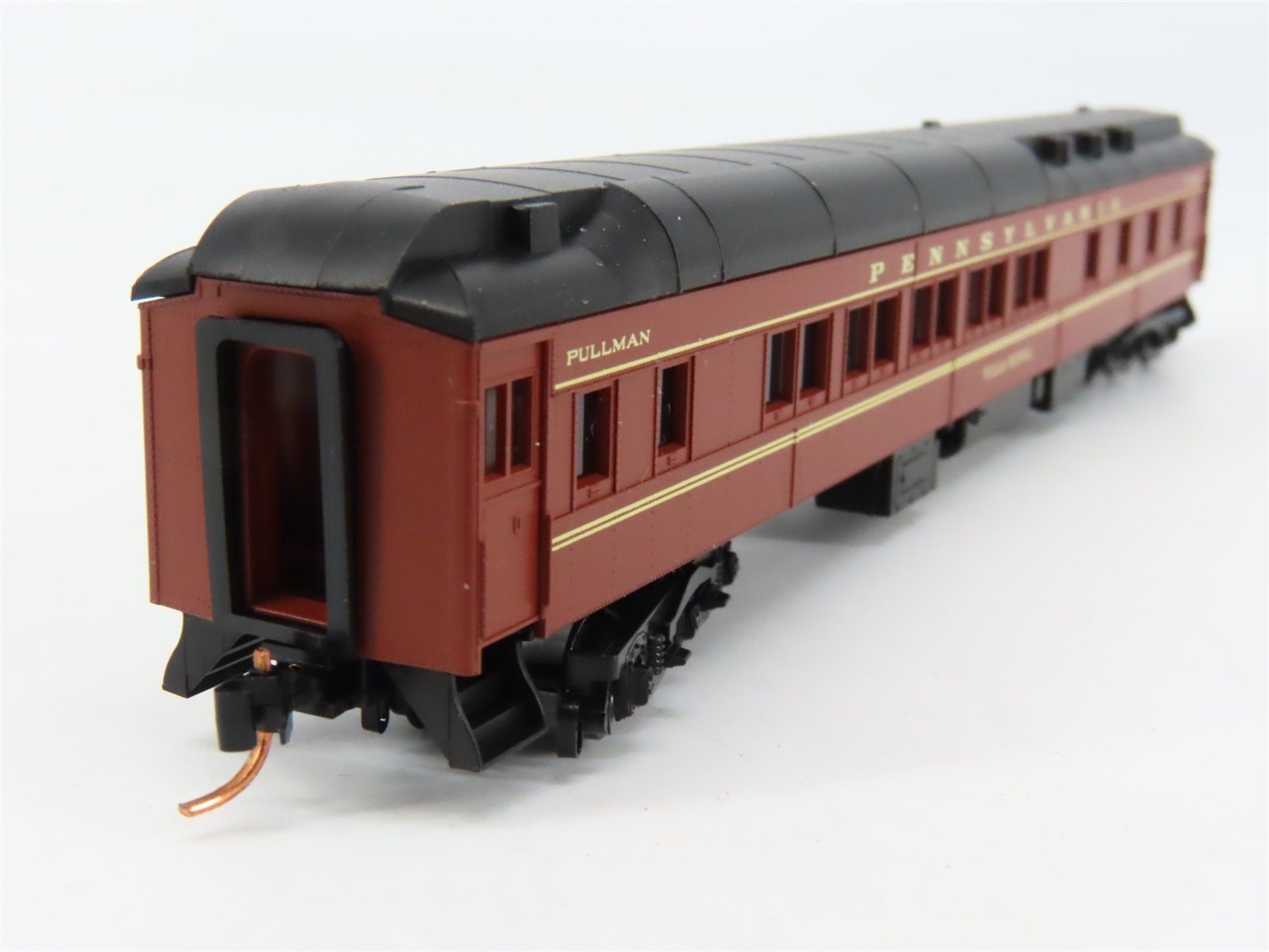 N Scale Micro-Trains 14100050 PRR Pennsylvania Railroad Sleeper Villa Royal RTR