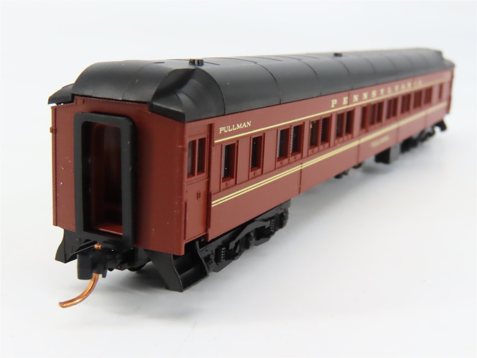N Scale Micro-Trains 14100050 PRR Pennsylvania Railroad Sleeper Villa Royal RTR