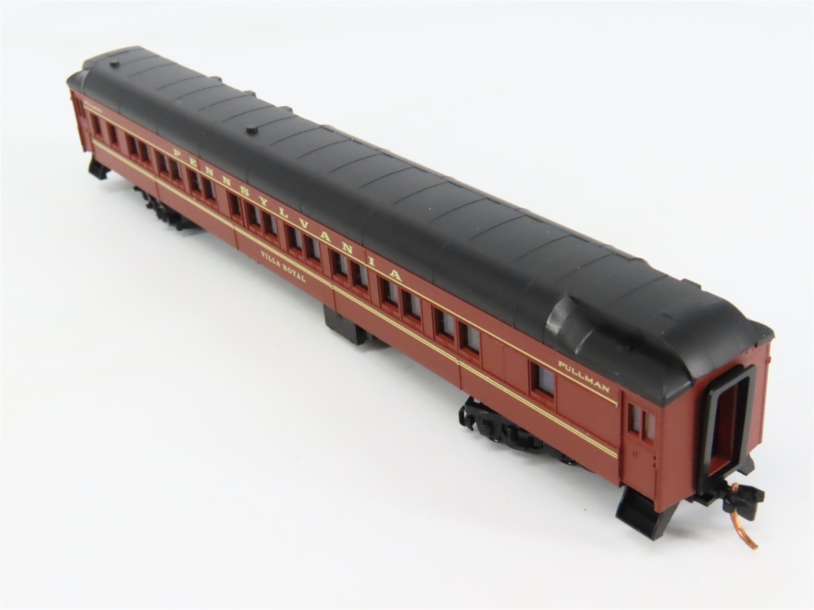 N Scale Micro-Trains 14100050 PRR Pennsylvania Railroad Sleeper Villa Royal RTR