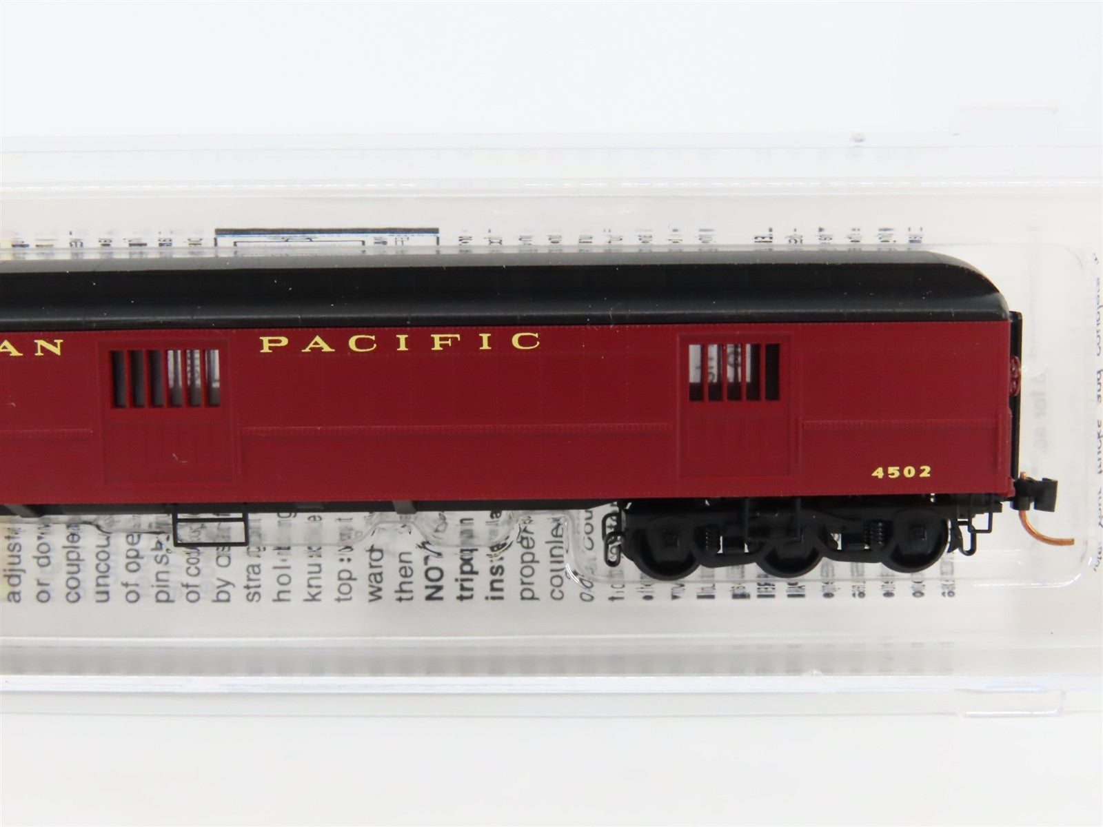 N Scale Micro-Trains 14900080 CP Canadian Pacific 70' Heavyweight Horse Car RTR
