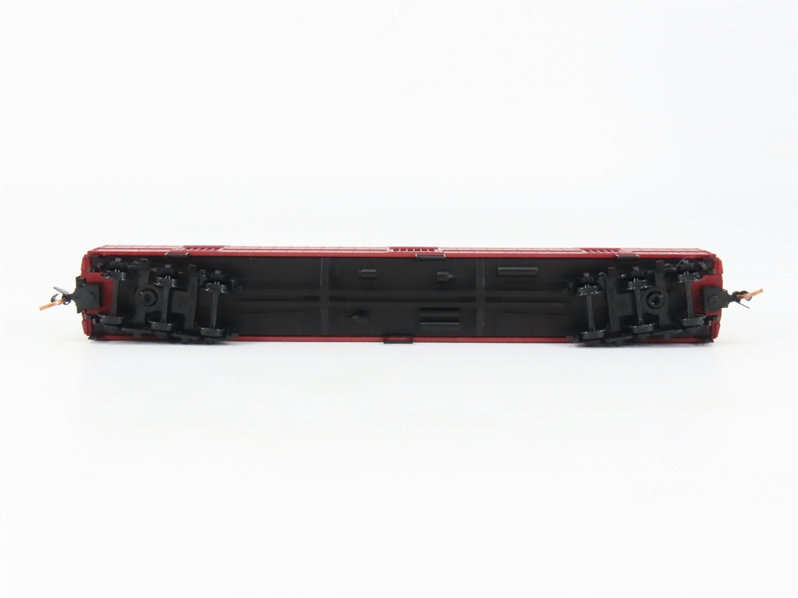N Scale Micro-Trains 14900080 CP Canadian Pacific 70' Heavyweight Horse Car RTR
