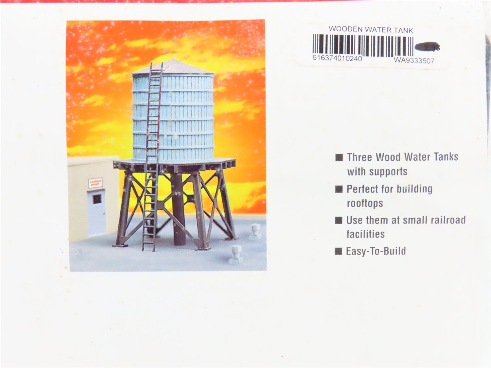 HO 1/87 Scale Walthers Cornerstone Kit 933-3507 Three Wood Water Tanks - Sealed