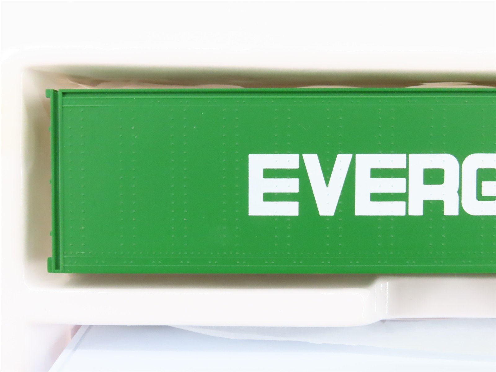 O Scale Lionel 6-12805 Evergeen/Maersk/APL Container 3-Pack