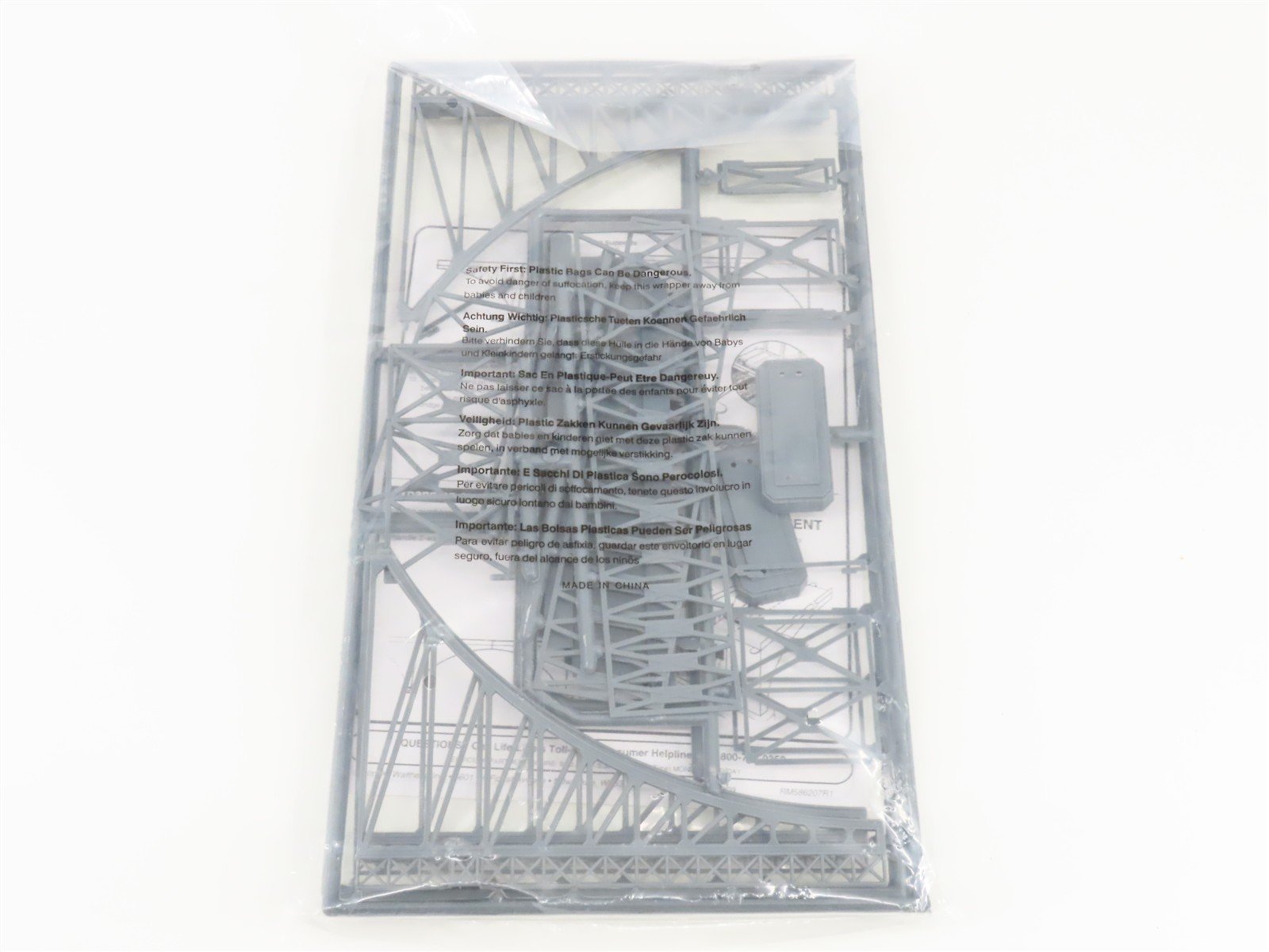 HO Scale Life-Like 433-8207 Arch Span Bridge Kit