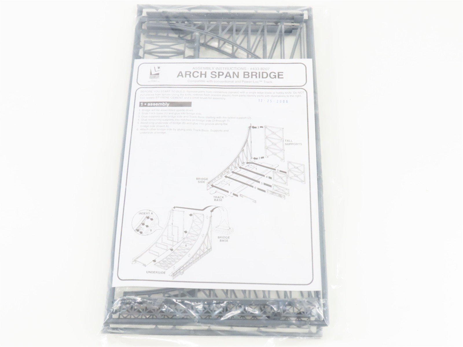 HO Scale Life-Like 433-8207 Arch Span Bridge Kit
