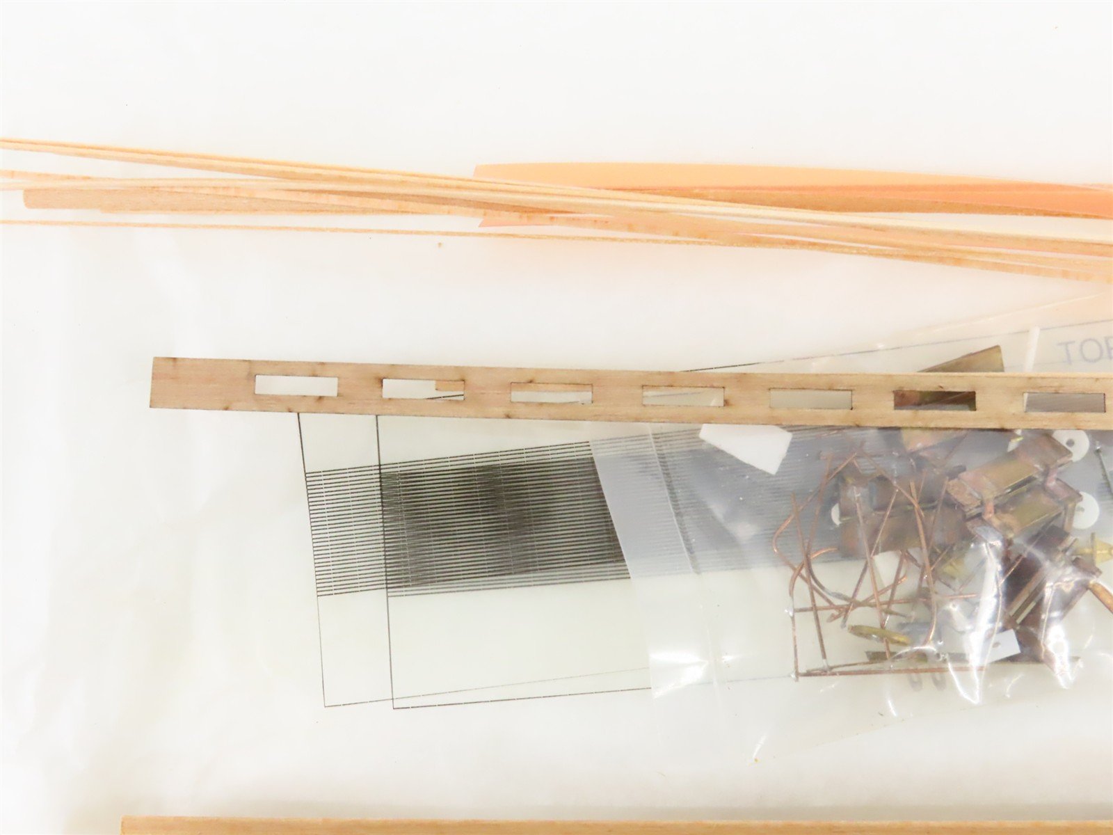 On3 Scale Crossroads 01 Coach 05/06 Passenger Car Kit