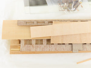 On3 Scale Crossroads 01 Coach 05/06 Passenger Car Kit