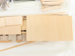On3 Scale Crossroads 01 Coach 05/06 Passenger Car Kit