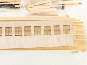 On3 Scale Crossroads 01 Coach 05/06 Passenger Car Kit