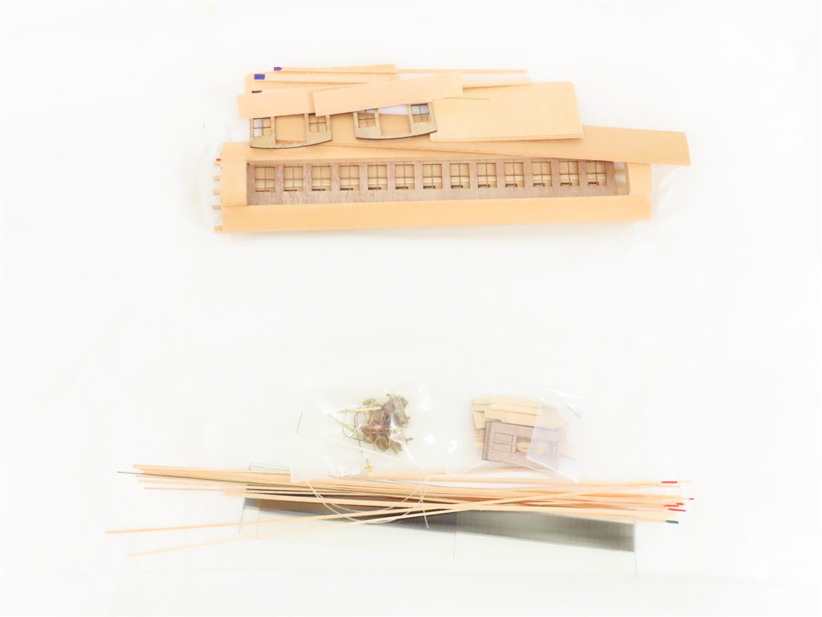 On3 Scale Crossroads 01 Coach 05/06 Passenger Car Kit