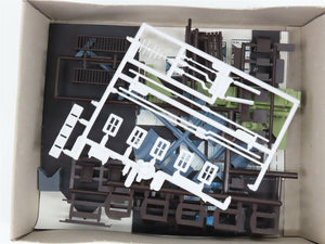 HO 1/87 Scale Kibri Kit 8358 City House With Market - Partially Assembled