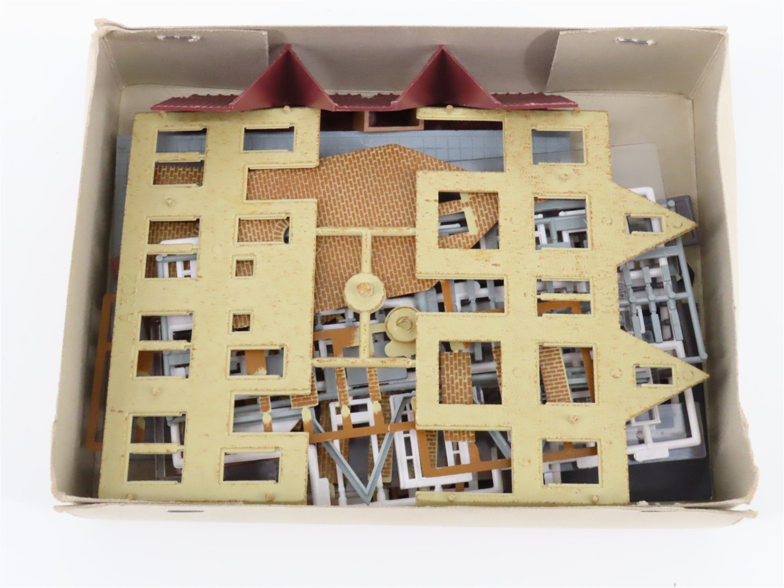 HO 1/87 Scale Kibri Kit 8322 Two Family Townhouse