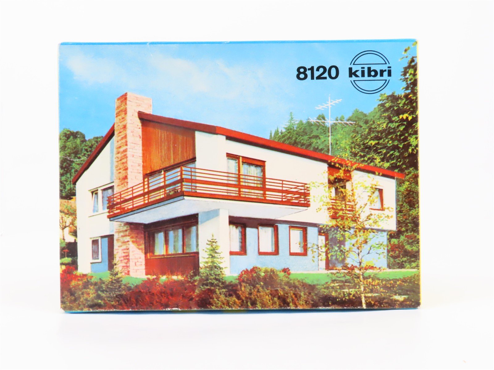 HO 1/87 Scale Kibri Kit B-8120 Modern House