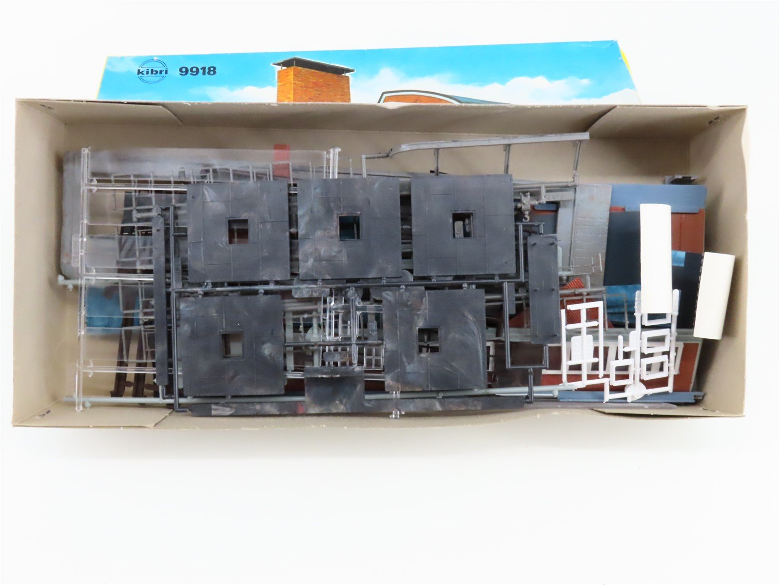 HO 1/87 Scale Kibri Kit B-9918 Factory Building