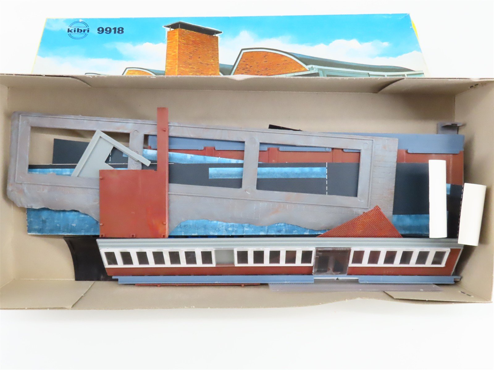 HO 1/87 Scale Kibri Kit B-9918 Factory Building