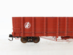 HOn3 Scale Unlettered Switcher Diesel Locomotive w/3 Freight Cars
